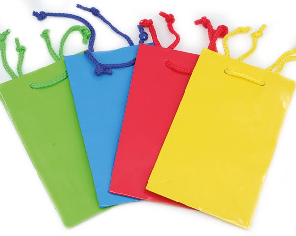 Geschenktasche uni lack 23x18x10cm 4 Farb.sort.