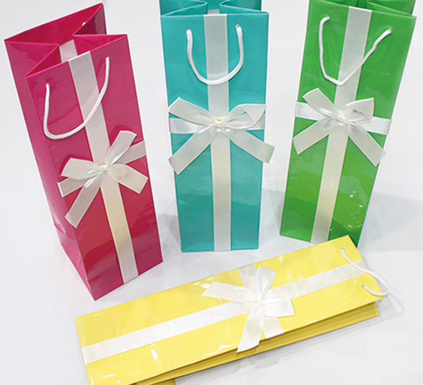 Geschenktasche glänz. Oberfläche, 10x10x35cm